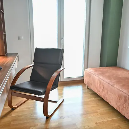 Moss Modern - *