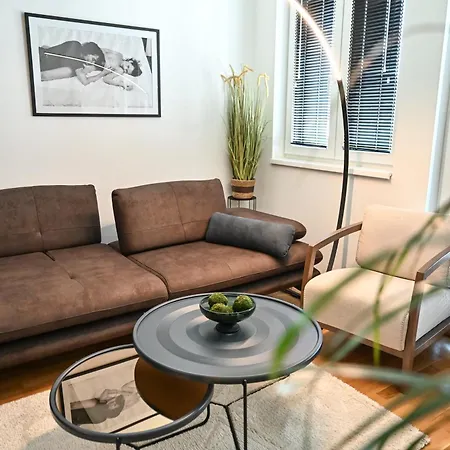 Moss Modern - شقة سكوبجي